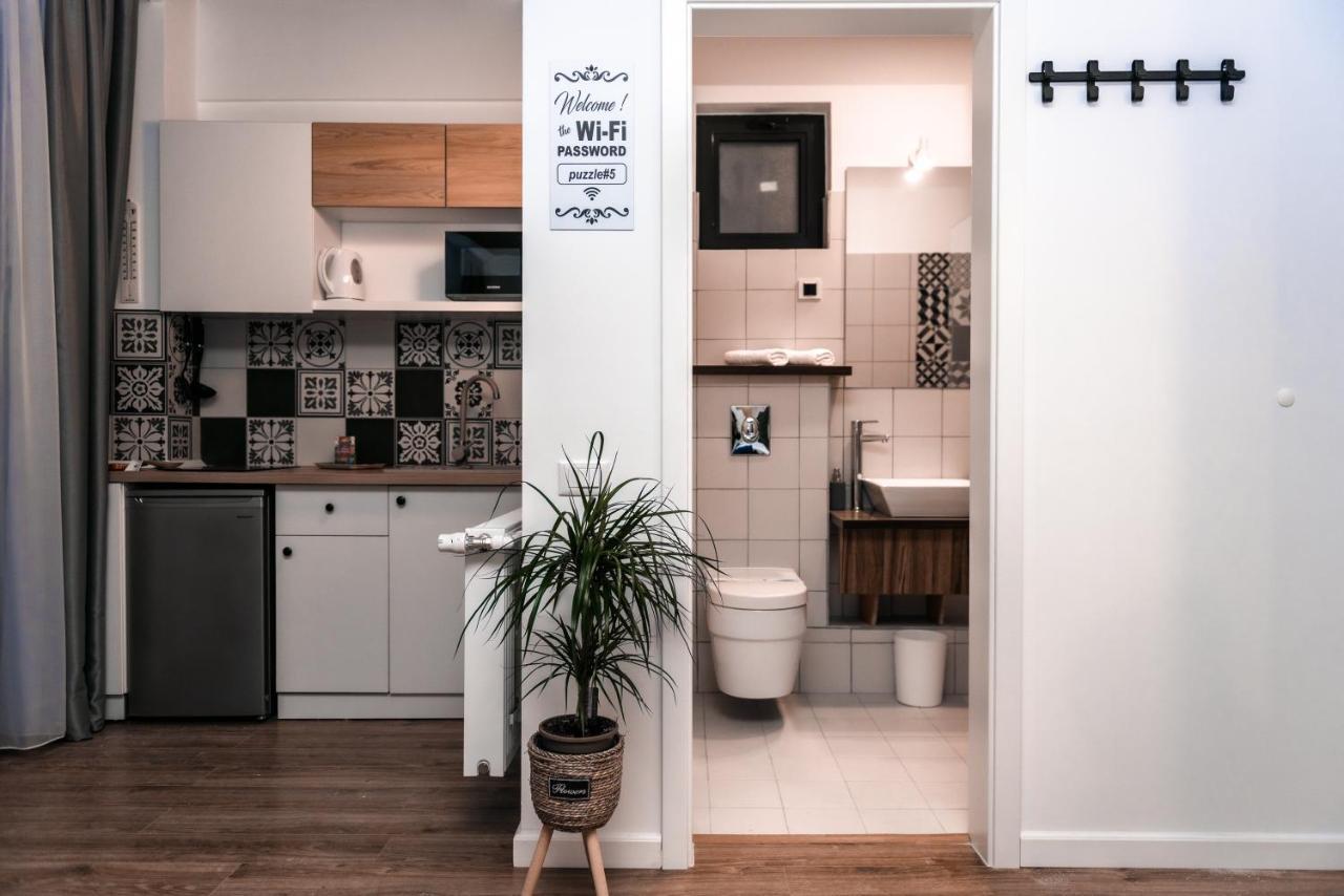 Puzzle Apartaments&Studios Craiova Exteriör bild