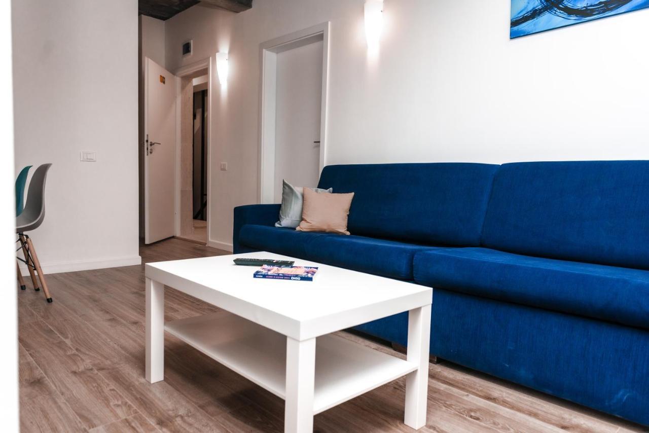 Puzzle Apartaments&Studios Craiova Exteriör bild