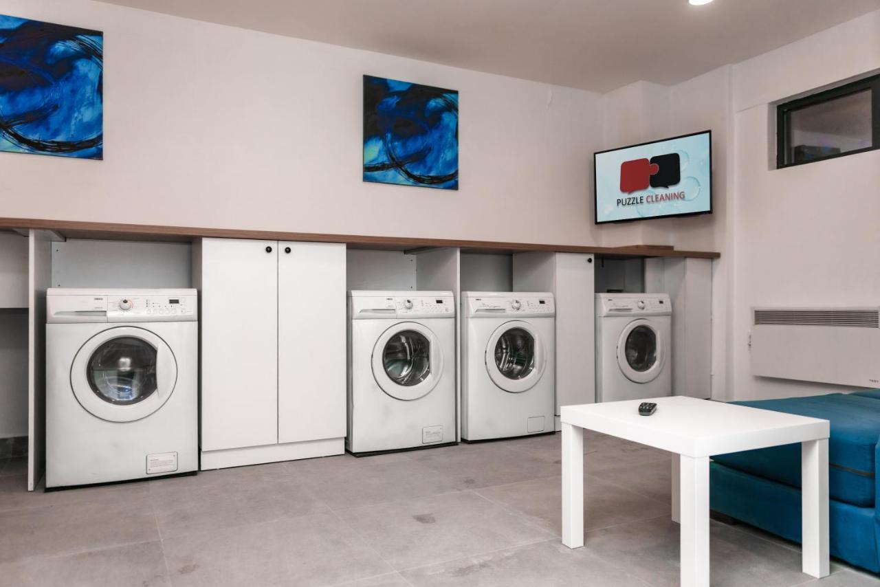 Puzzle Apartaments&Studios Craiova Exteriör bild
