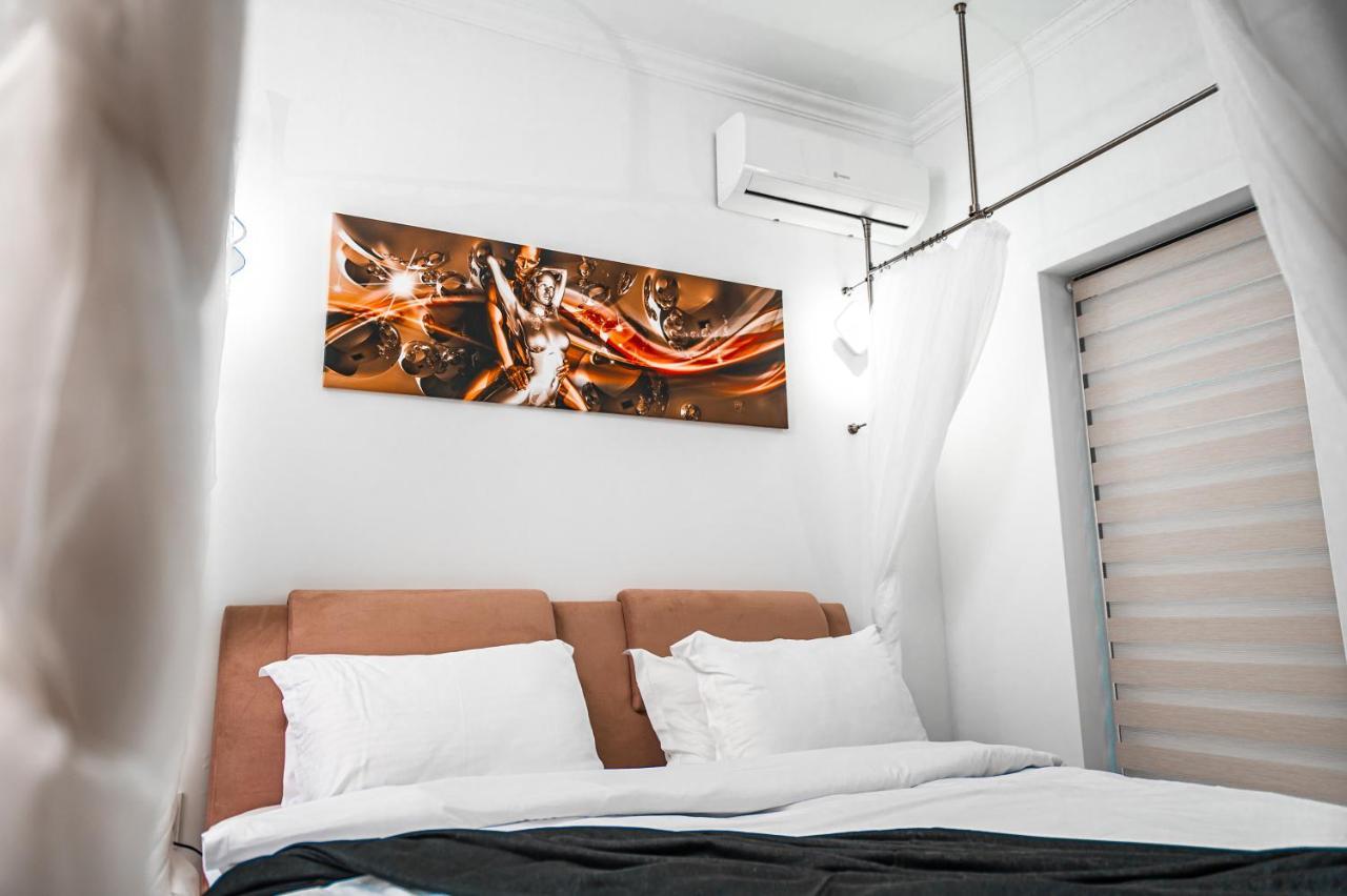 Puzzle Apartaments&Studios Craiova Exteriör bild